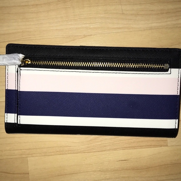 ❌ SOLD❌Kate Spade Wallet❌ - Picture 2 of 3